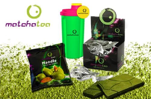 Balíček produktů Matcha tea (gastro, šejkr, čokoláda a mandle)